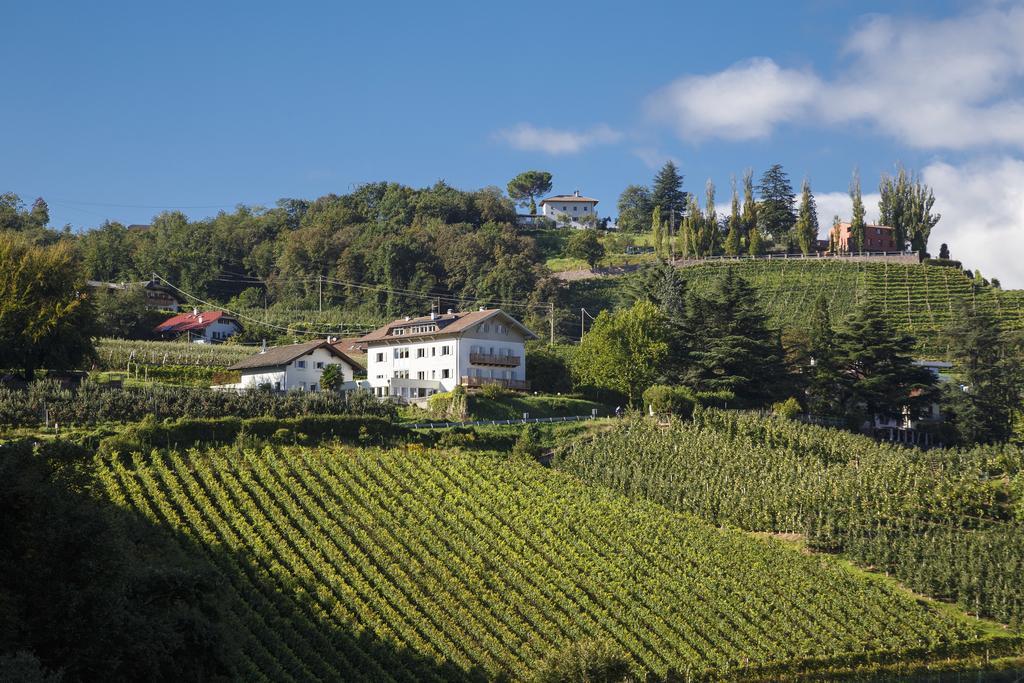 Hotel Sigmundskron Appiano Sulla Strada Del Vino Exterior foto