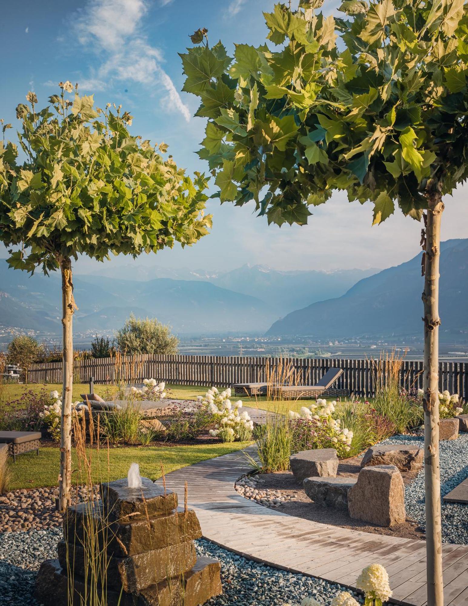 Hotel Sigmundskron Appiano Sulla Strada Del Vino Exterior foto